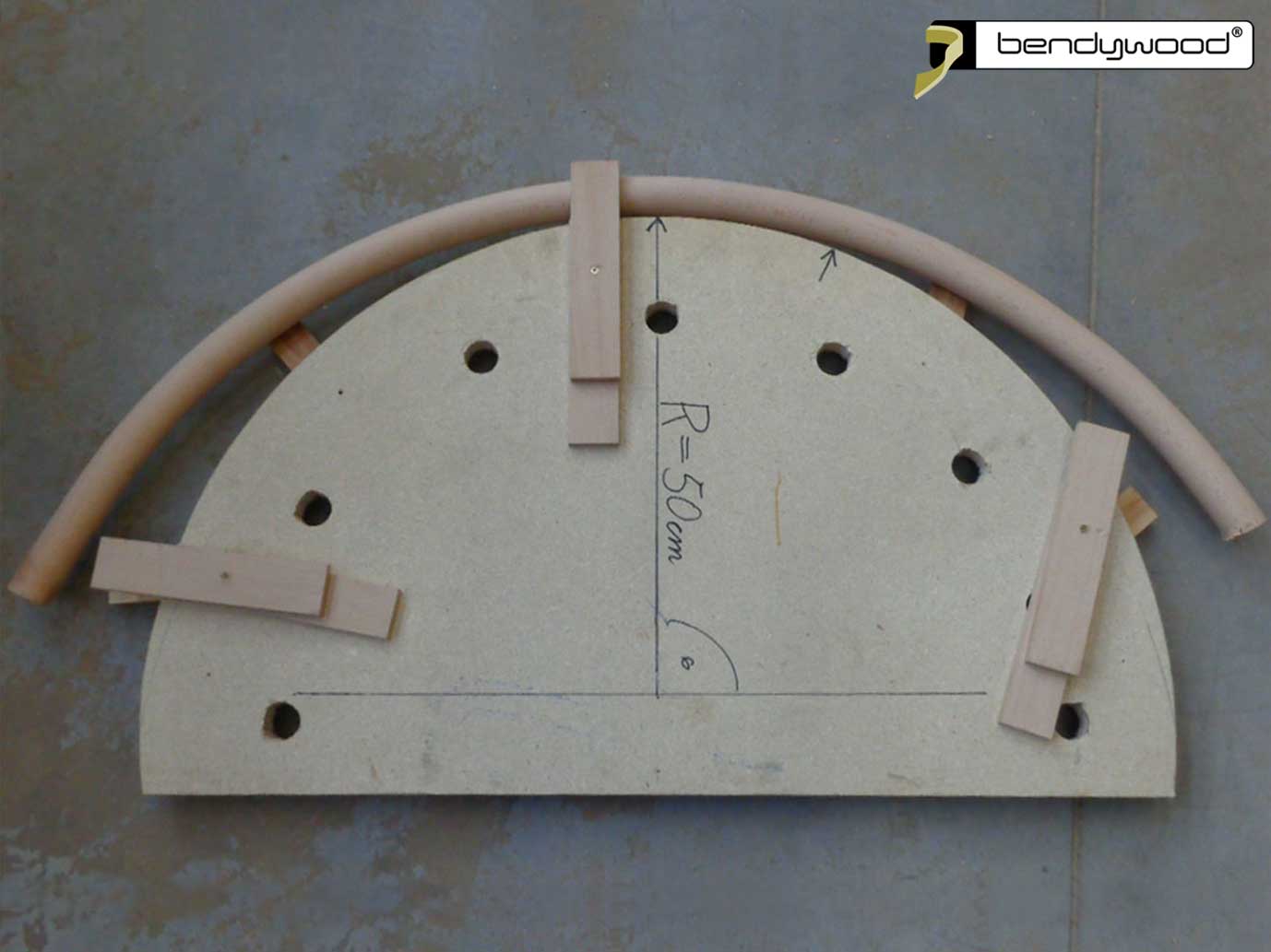 Corrimano Bendywood® - 1 pezzo massello Corrimano massello 42 mm R50